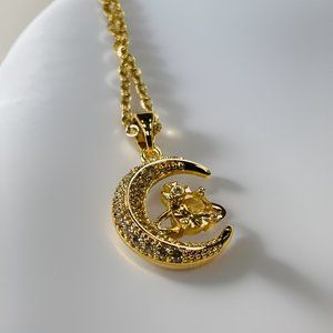 Gold 1.5 ct Yellow Round Cut Zircon Pendant Necklace